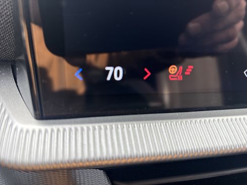 Used 2025 Ford Explorer ST-Line w/ ST-Line Street Pack image 29