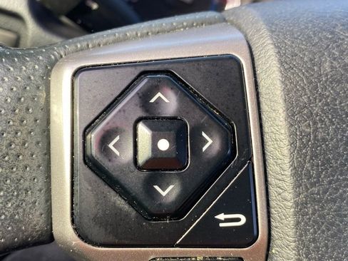 Used 2015 Toyota 4Runner Limited image 25