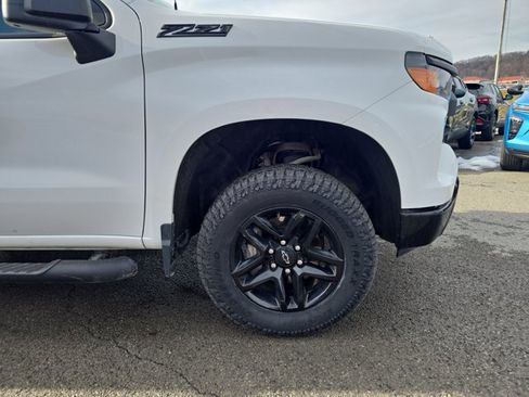 Used 2023 Chevrolet Silverado 1500 Custom Trail Boss w/ LPO, Dark Essentials Package image 2