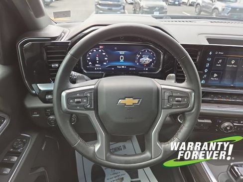 Used 2025 Chevrolet Silverado 1500 LTZ AWD/4WD image 9
