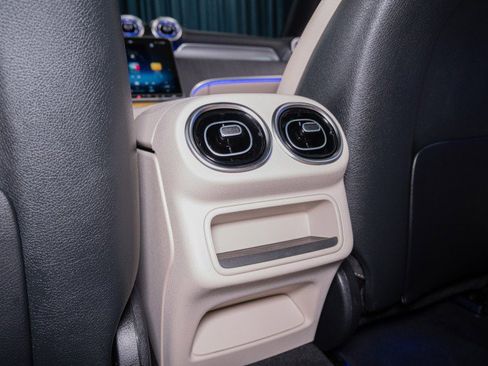 New 2026 Mercedes-Benz GLC 300 image 23