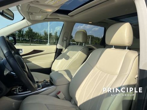 Used 2019 INFINITI QX60 Luxe w/ Sensory Package FWD image 15