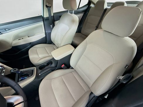 Used 2020 Hyundai Elantra Value Edition image 25