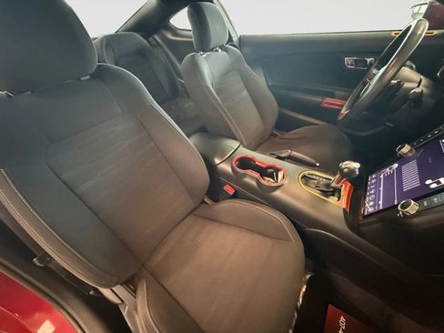 Used 2015 Ford Mustang GT RWD image 19