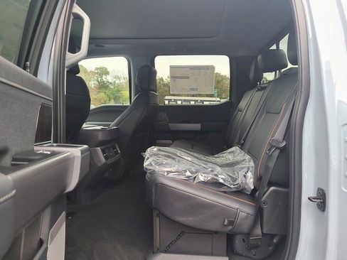 New 2026 Ford F250 Lariat w/ Black Appearance Package AWD/4WD image 4