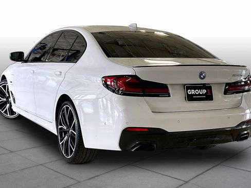 Used 2023 BMW 530e w/ M Sport Package RWD image 11