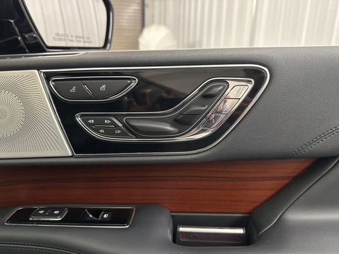 Used 2022 Lincoln Navigator Reserve image 49