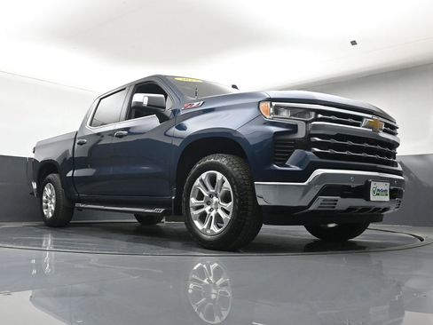 Used 2023 Chevrolet Silverado 1500 LTZ w/ LTZ Convenience Package II AWD/4WD image 24