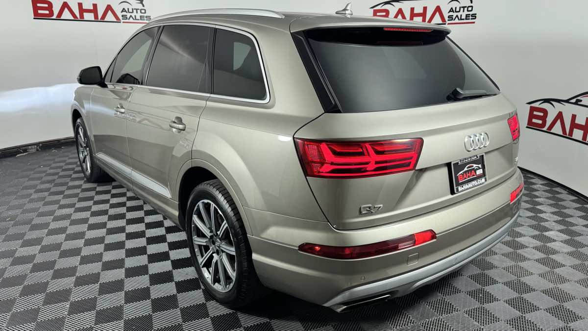 Used 2017 Audi Q7 3.0T Premium Plus AWD/4WD image 5
