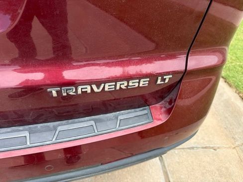 Used 2016 Chevrolet Traverse LT FWD image 5