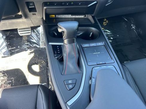 Used 2022 Lexus UX 250h F Sport w/ F Sport Premium Package image 21