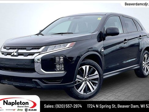 Used 2025 Mitsubishi Outlander Sport ES AWD/4WD image 1