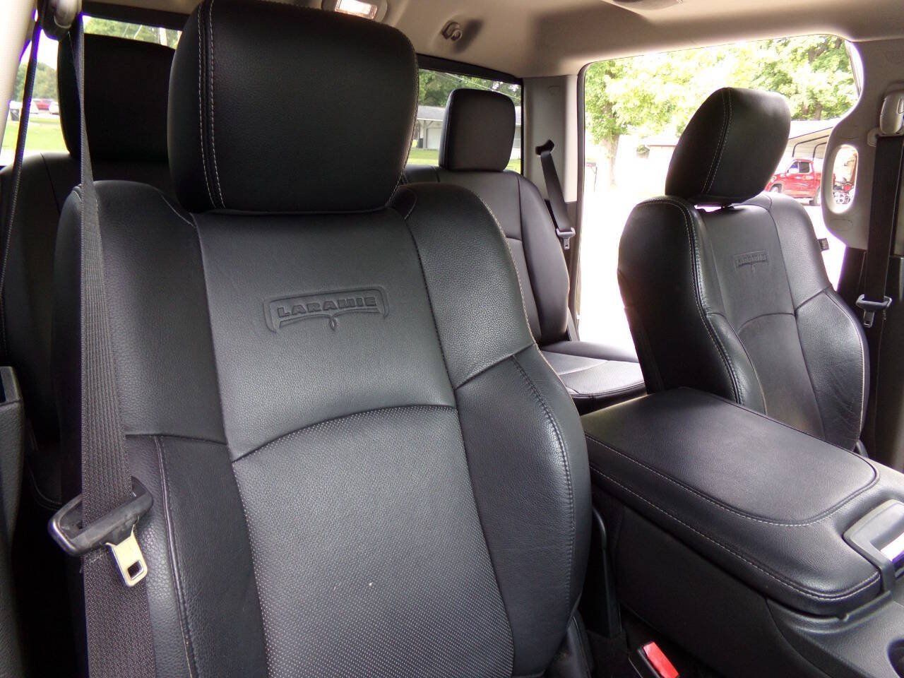 Used 2017 RAM 1500 Laramie w/ Convenience Group RWD image 30