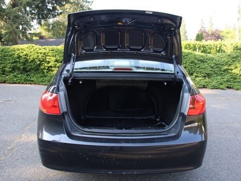 Used 2009 Hyundai Elantra GLS w/ Popular Equipment Pkg 2 FWD image 16