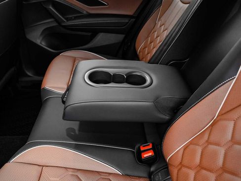 New 2026 Volkswagen Tiguan SEL R-Line image 39