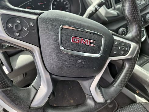 Used 2024 GMC Terrain SLE image 13