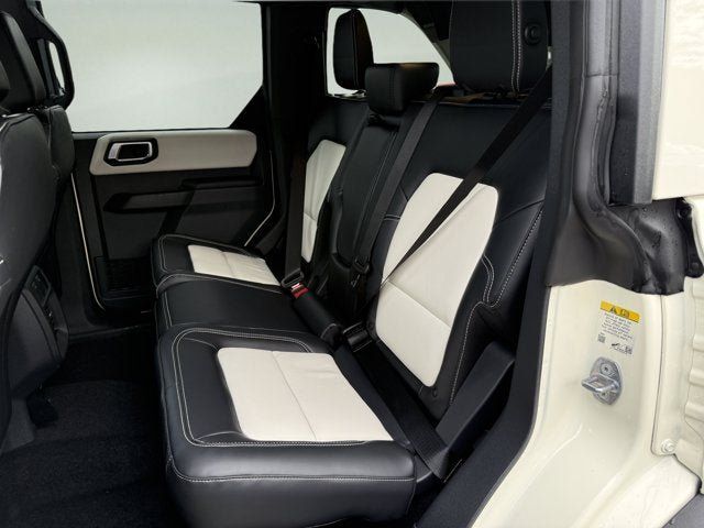 New 2026 Ford Bronco Outer Banks w/ Sasquatch Package AWD/4WD image 11
