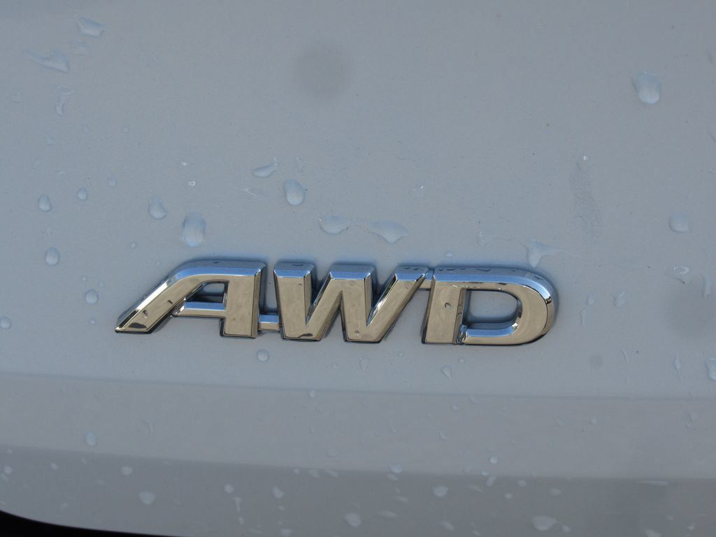 Certified 2023 Toyota Sienna XLE w/ XLE Plus Package AWD/4WD image 9