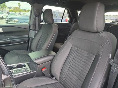 Used 2020 Ford Explorer XLT w/ Comfort Package image 20