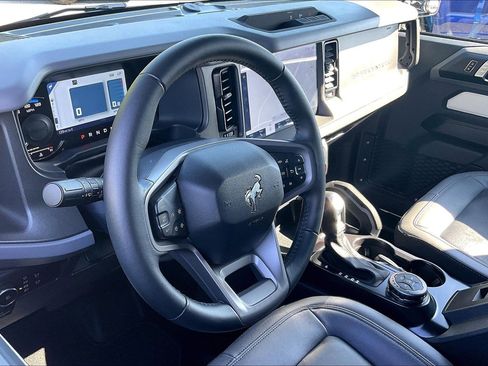 Used 2024 Ford Bronco Big Bend image 14
