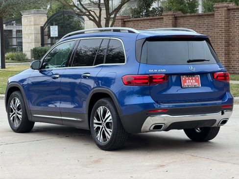 Certified 2024 Mercedes-Benz GLB 250 4MATIC image 14