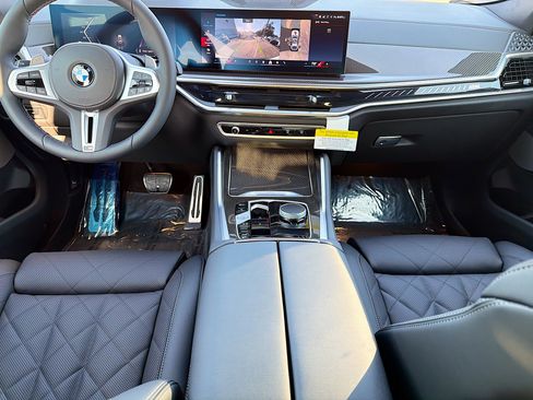 New 2026 BMW X6 M60i w/ Parking Assistance Package image 18