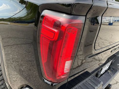 Used 2022 GMC Sierra 1500 AT4 w/ AT4 Preferred Package AWD/4WD image 28
