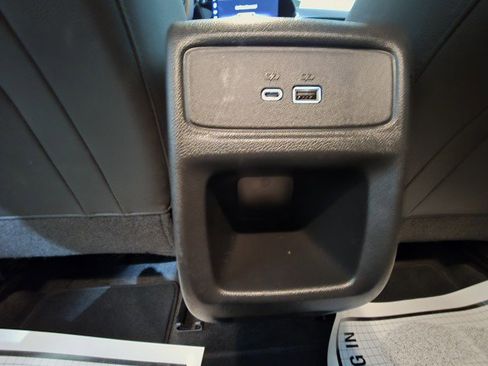 Used 2024 Chevrolet Trax LT image 13