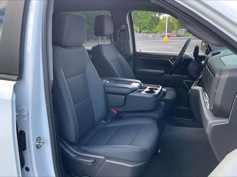 Used 2023 Chevrolet Silverado 1500 LT AWD/4WD image 7