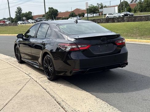 Used 2021 Toyota Camry SE FWD image 21