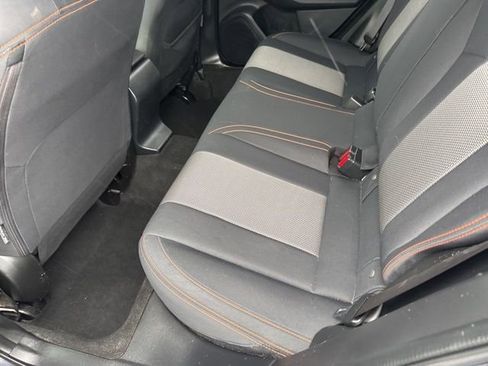 Used 2018 Subaru Crosstrek 2.0i Premium image 11