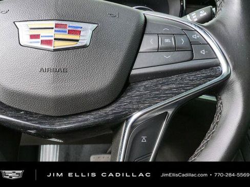 Certified 2023 Cadillac XT5 Premium Luxury w/ Technology Package FWD image 11