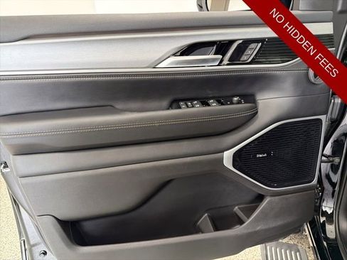 New 2026 Jeep Grand Wagoneer Limited AWD/4WD image 8