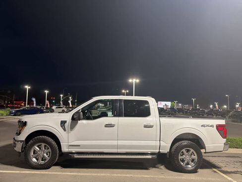 Used 2024 Ford F150 XLT w/ Mobile Office Package image 2