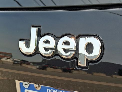 Used 2020 Jeep Cherokee Limited AWD/4WD image 29