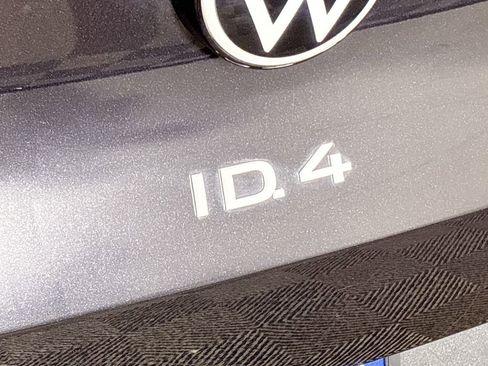 Certified 2025 Volkswagen ID.4 Pro image 25