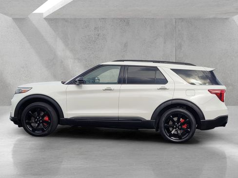 Used 2023 Ford Explorer ST w/ Equipment Group 401A image 7