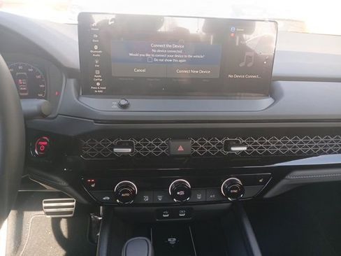 Used 2025 Honda Accord Sport image 7