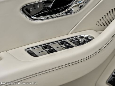 New 2026 Bentley Flying Spur Plug-In Hybrid image 22