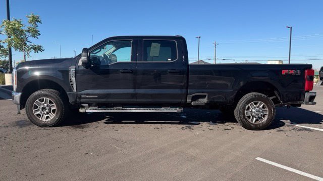 Used 2025 Ford F350 Lariat AWD/4WD image 4