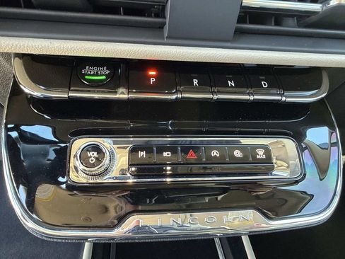 New 2026 Lincoln Corsair Premiere image 28