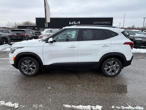 Used 2024 Kia Seltos S image 4