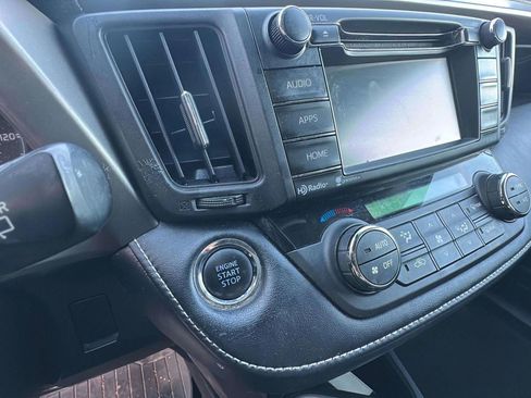 Used 2018 Toyota RAV4 Adventure image 20