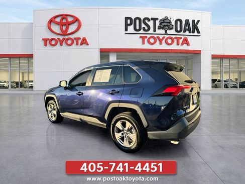 Used 2025 Toyota RAV4 XLE FWD image 5