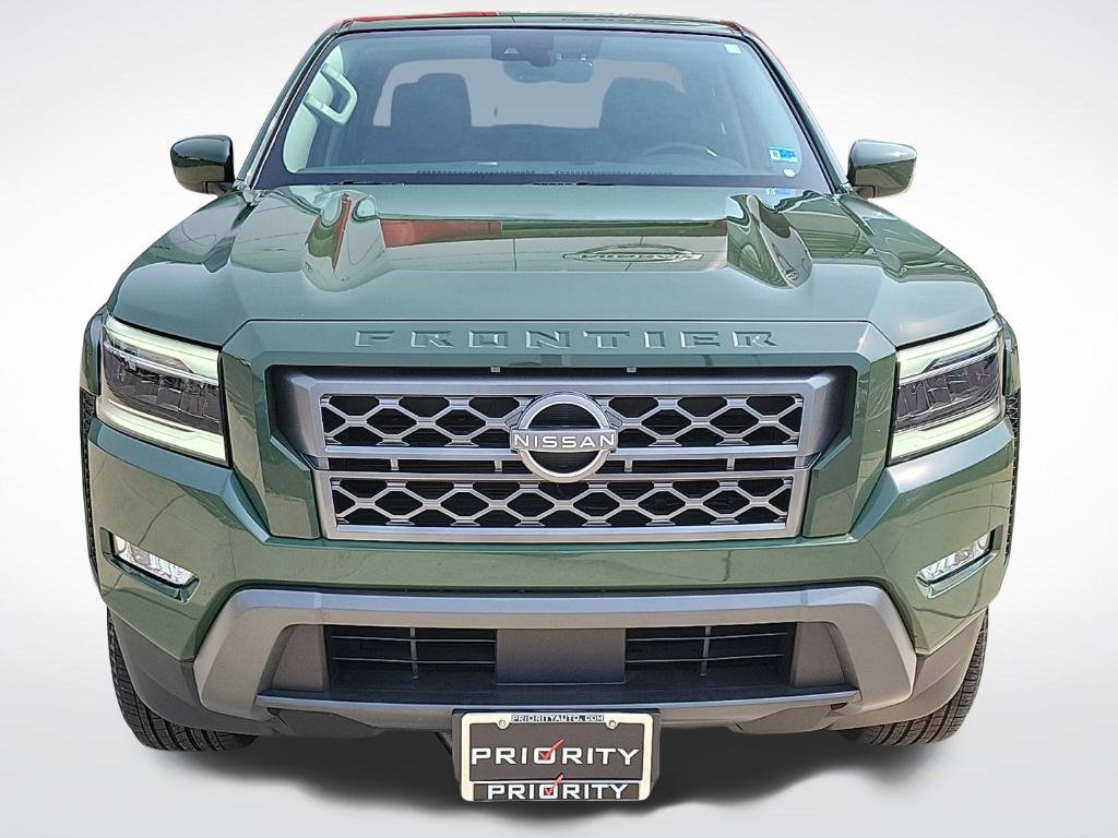 Certified 2024 Nissan Frontier SL w/ Technology Package RWD image 6