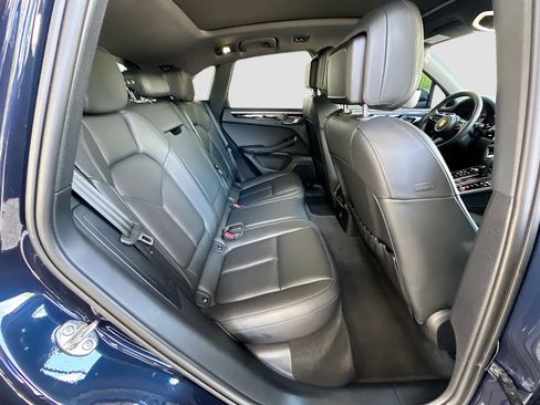 Used 2023 Porsche Macan S image 28