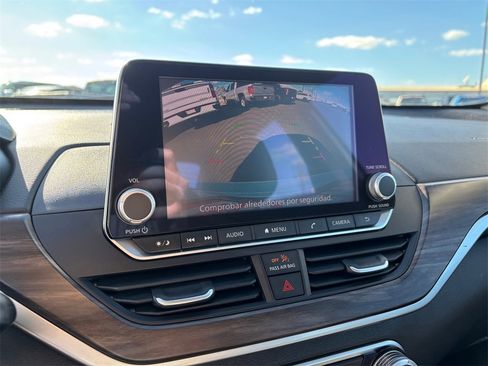 Used 2023 Nissan Altima 2.5 SV image 22