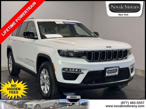 Used 2023 Jeep Grand Cherokee Limited w/ Luxury Tech Group II AWD/4WD image 1