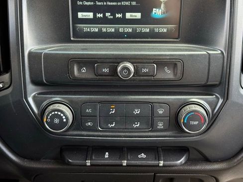 Used 2018 Chevrolet Silverado 1500 Custom w/ Custom Convenience Package AWD/4WD image 12