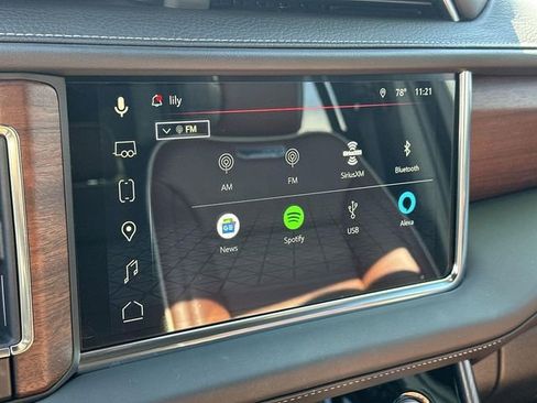 Used 2024 GMC Yukon Denali Ultimate image 12